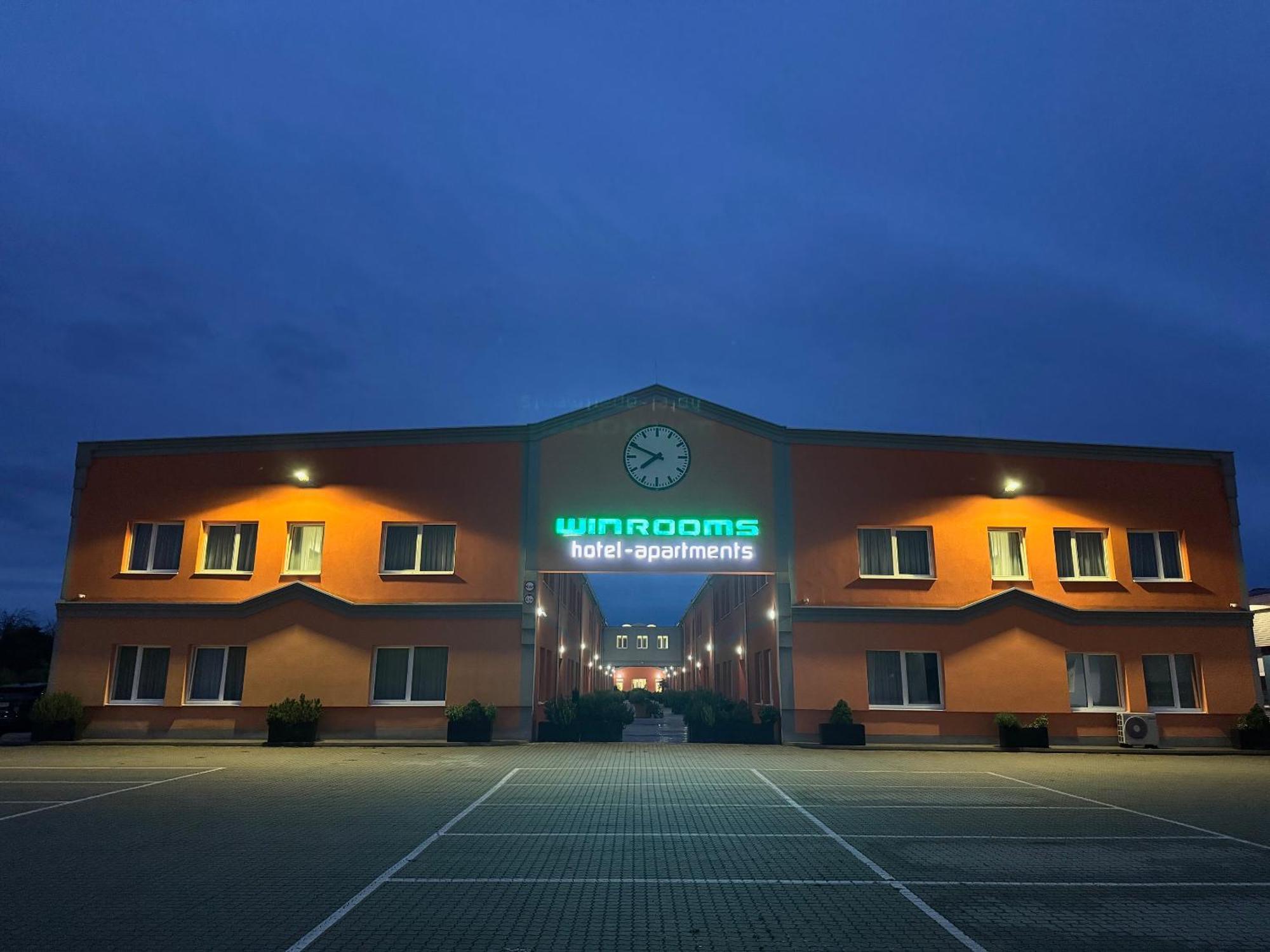 Winrooms "Hotel&Appartement" Bécsújhely Kültér fotó