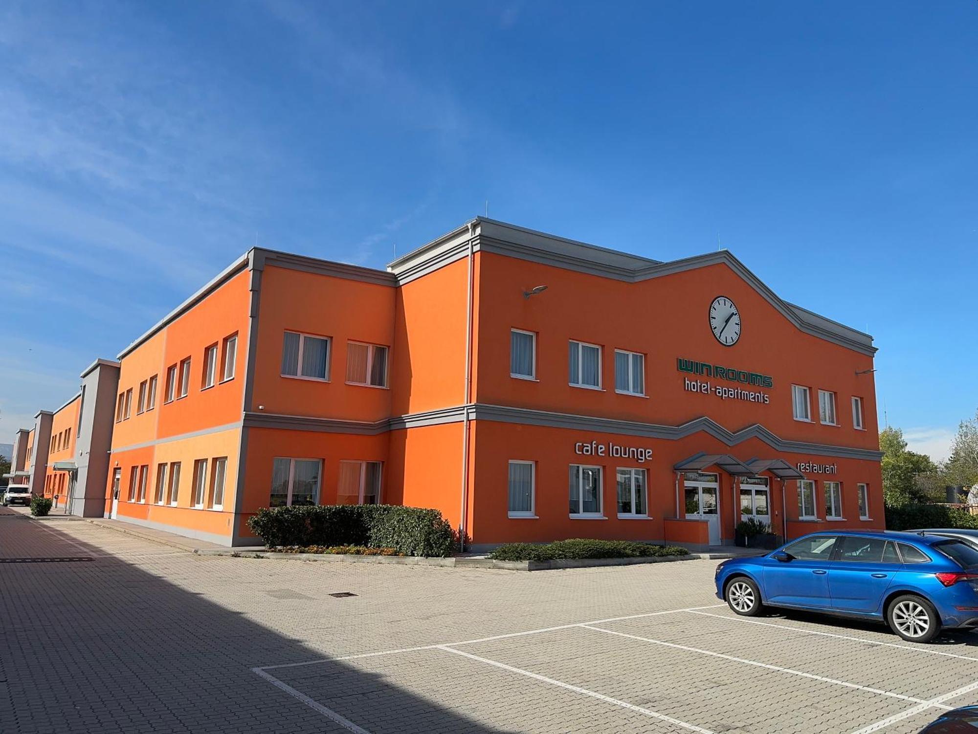 Winrooms "Hotel&Appartement" Bécsújhely Kültér fotó