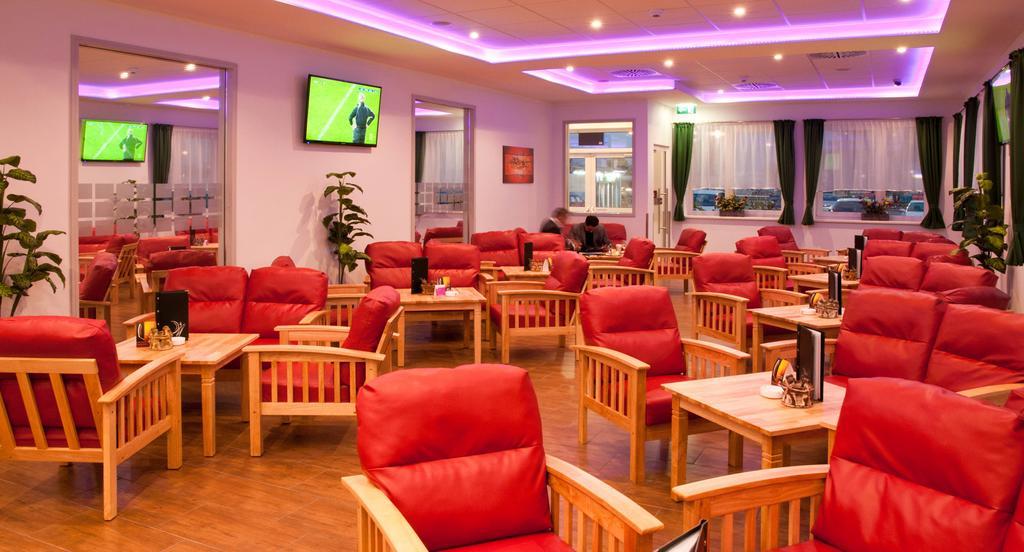 Winrooms "Hotel&Appartement" Bécsújhely Kültér fotó