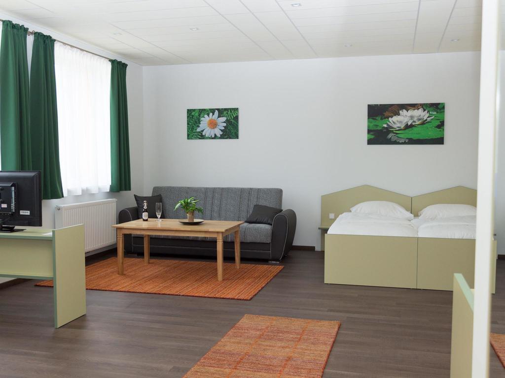 Winrooms "Hotel&Appartement" Bécsújhely Kültér fotó