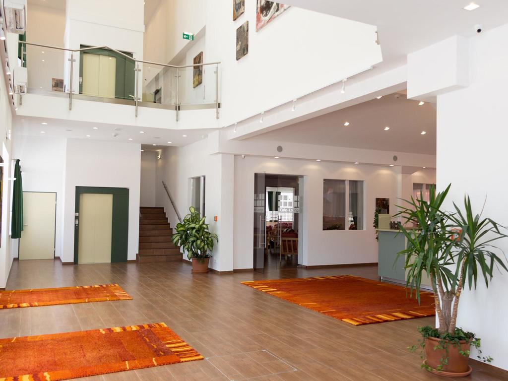 Winrooms "Hotel&Appartement" Bécsújhely Kültér fotó